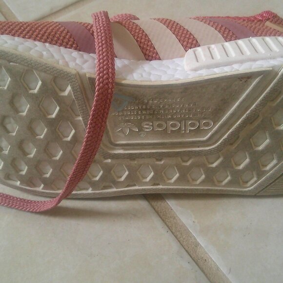 Adidas NMD R1 Women's Running Shoes Size 7.5  Salmon Raw Pink - Picture 5 of 5